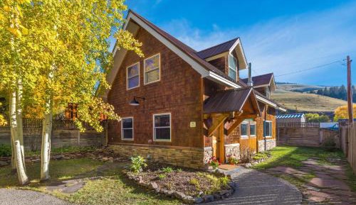 Two-Bedroom Holiday Home
