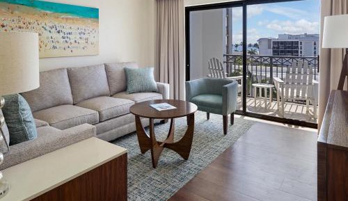 One Bedroom Two Queens Suite - Pool View