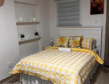 Studio Apartment with One Double Bed