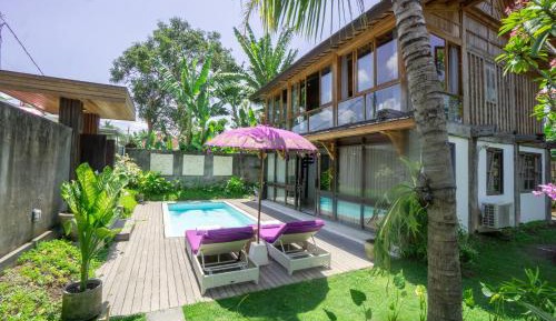 King Room with Pool View