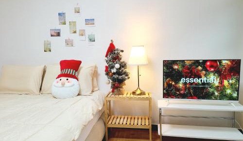 Two-Bedroom Deluxe Apartment with Balcony