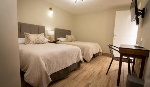 Deluxe Double Room (2 Adults + 1 Child)
