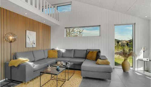 Four-Bedroom Holiday Home