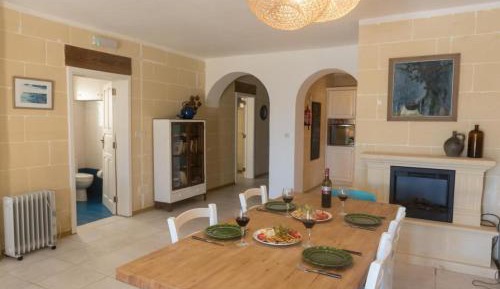 Two-Bedroom Apartment with Terrace and Sea View
