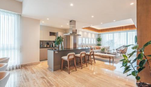 Three-Bedroom Apartment with Balcony