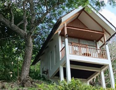 Bungalow with Sea View