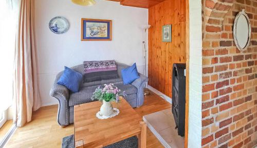 One-Bedroom Holiday Home