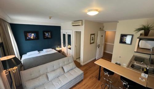 Executive Suite