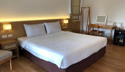 King Room with Garden View
