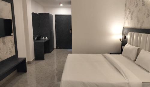 Basic Deluxe Room