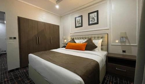 Large Double Room