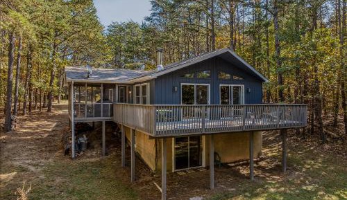 Three-Bedroom Holiday Home 