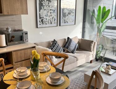 One-Bedroom Apartment with Balcony