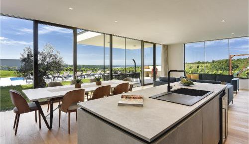 Four-Bedroom Holiday Home