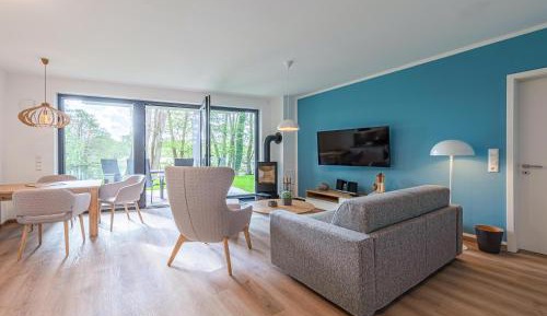 Apartment with Lake View