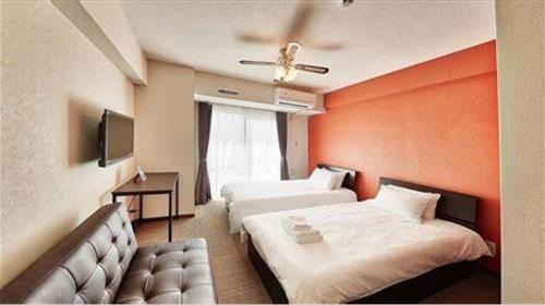 Twin Room with Private Bathroom