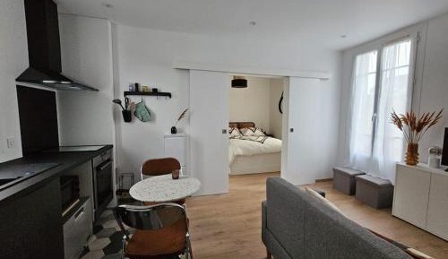 One-Bedroom Apartment