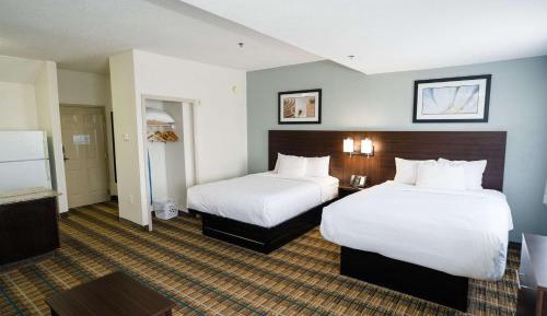 Double Suite with Two Double Beds - Non-Smoking