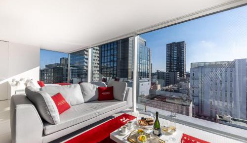 Luxury Twin Room with City View - Top Floor