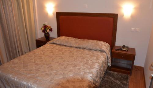 Double or Twin Room with Shower