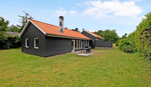 Five-Bedroom Holiday Home