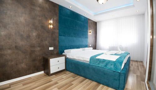 Three-Bedroom Premium Apartment with Balcony