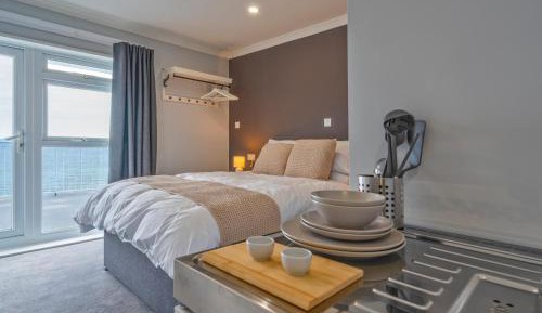 Deluxe Double Room with Balcony and Sea View