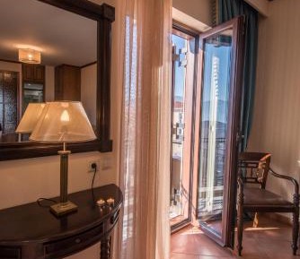 Studio (2 Adults)