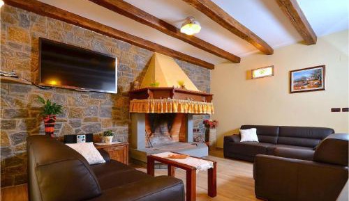 Five-Bedroom Holiday Home