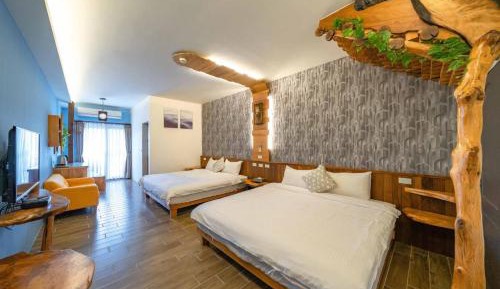 Quadruple Room with Terrace