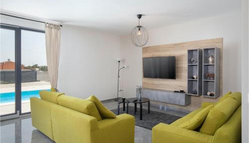Four-Bedroom Holiday Home