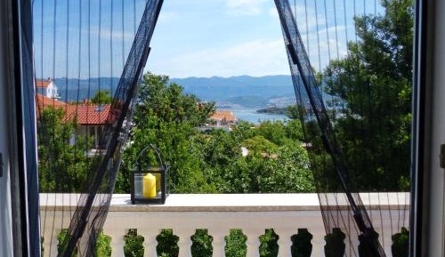 Studio with Balcony