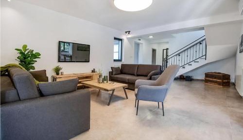 Four-Bedroom Holiday Home