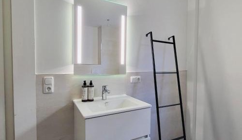 Two-Bedroom Deluxe Apartment