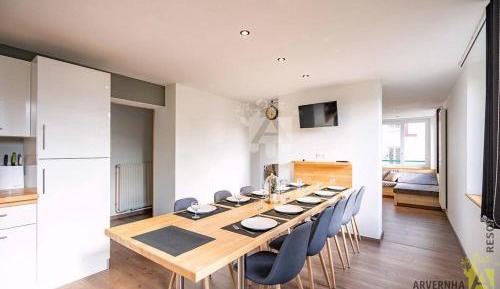 Five-Bedroom Apartment