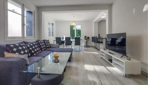 Four-Bedroom Holiday Home