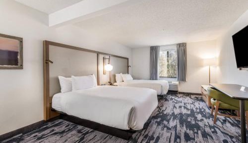 Double Queen Room