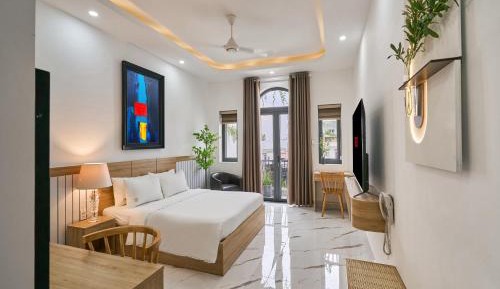 King Room with Balcony