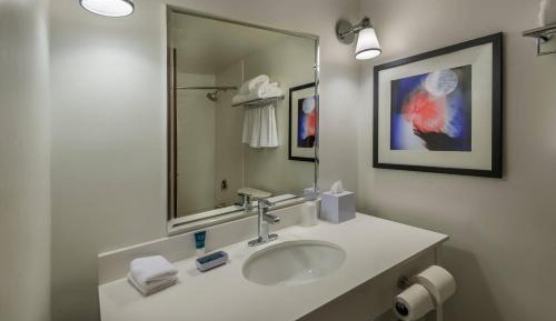 Junior Suite, 2 Queen Beds, Mountain View