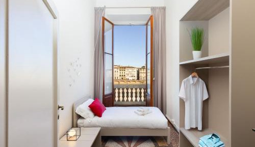 Apartment with City View