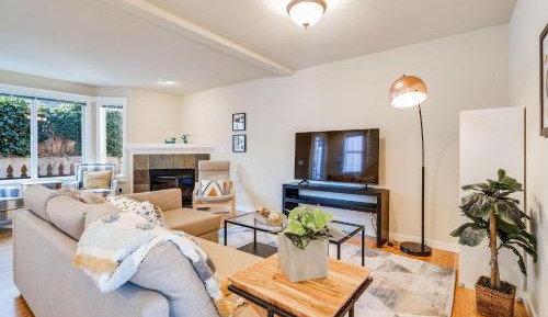 Three-Bedroom Holiday Home 