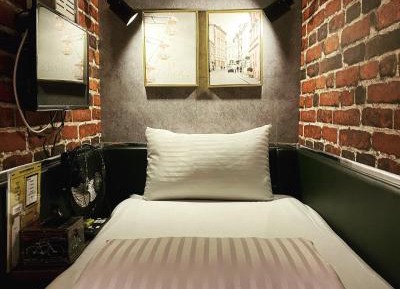 Bed in 10-Bed Mixed Dormitory Room