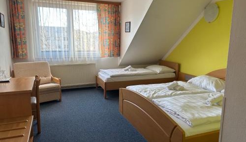 Triple Room with Private Bathroom