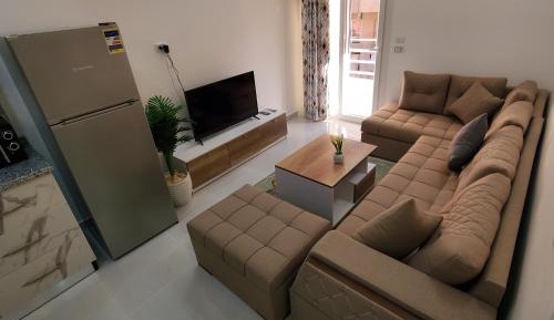 Two-Bedroom Deluxe Apartment with Balcony