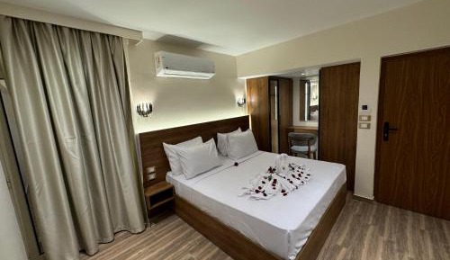 Superior King Suite