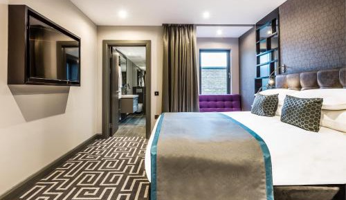 Hoxton Studio Suite