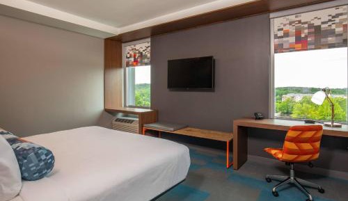 Aloft, Guest room, 1 King