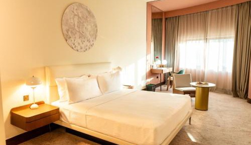 Deluxe King Room