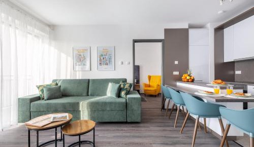 One-Bedroom Apartment with Balcony