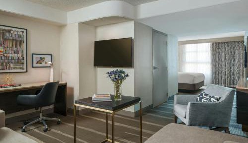One-Bedroom Junior Suite